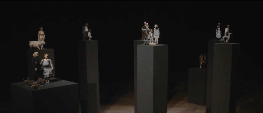 Lea Vidakovic Family Portrait exhibition