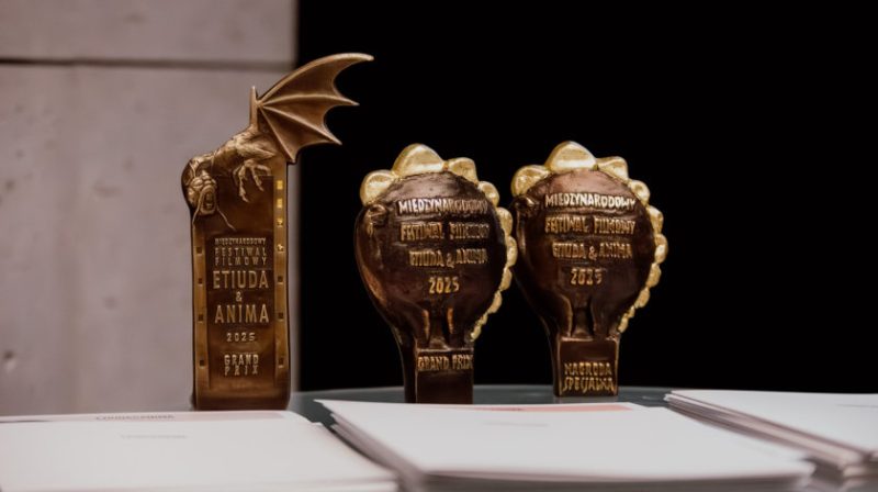 Etiuda & Anima 2025 awards statuettes photo