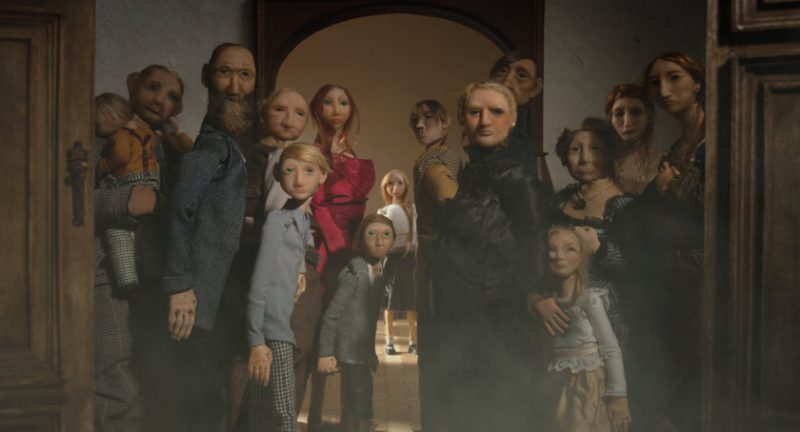 Family Portrait by Lea Vidakovic animation film still