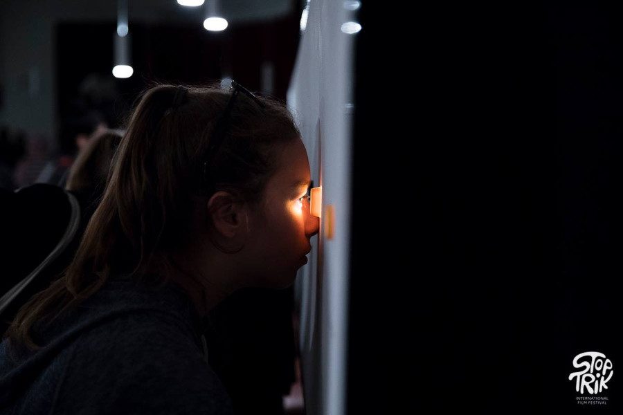 Peepin' through: Osbert Parker Exhibition at the 8th StopTrik Festival (c) StopTrik 2018