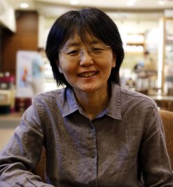  Lee Jeong-hyang photo